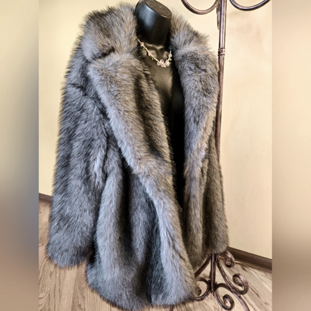 Gray  Fuw Fur Coat Over Size